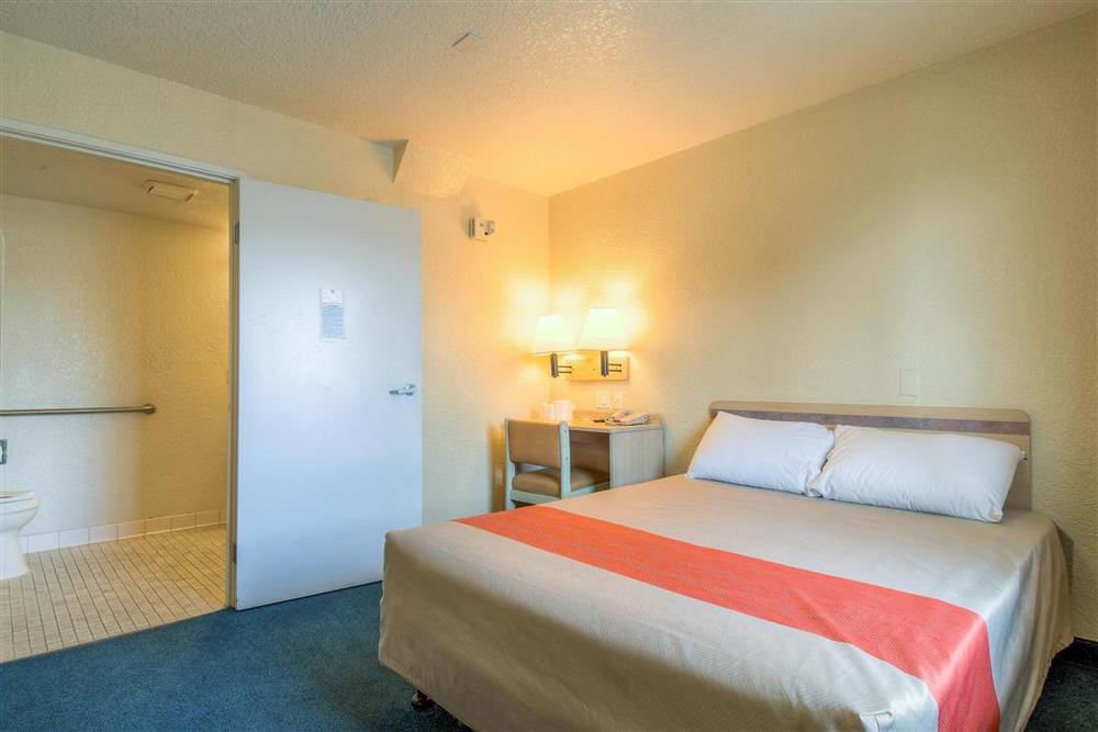 Motel 6-Anaheim, Ca - Fullerton East Bilik gambar
