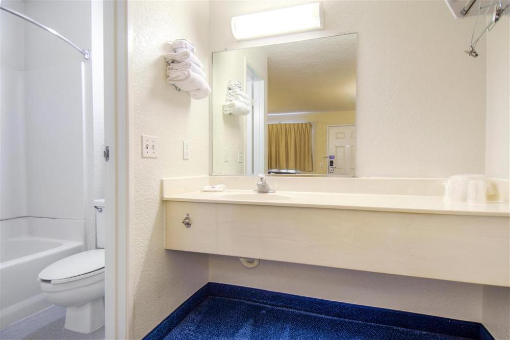 Motel 6-Anaheim, Ca - Fullerton East Bilik gambar